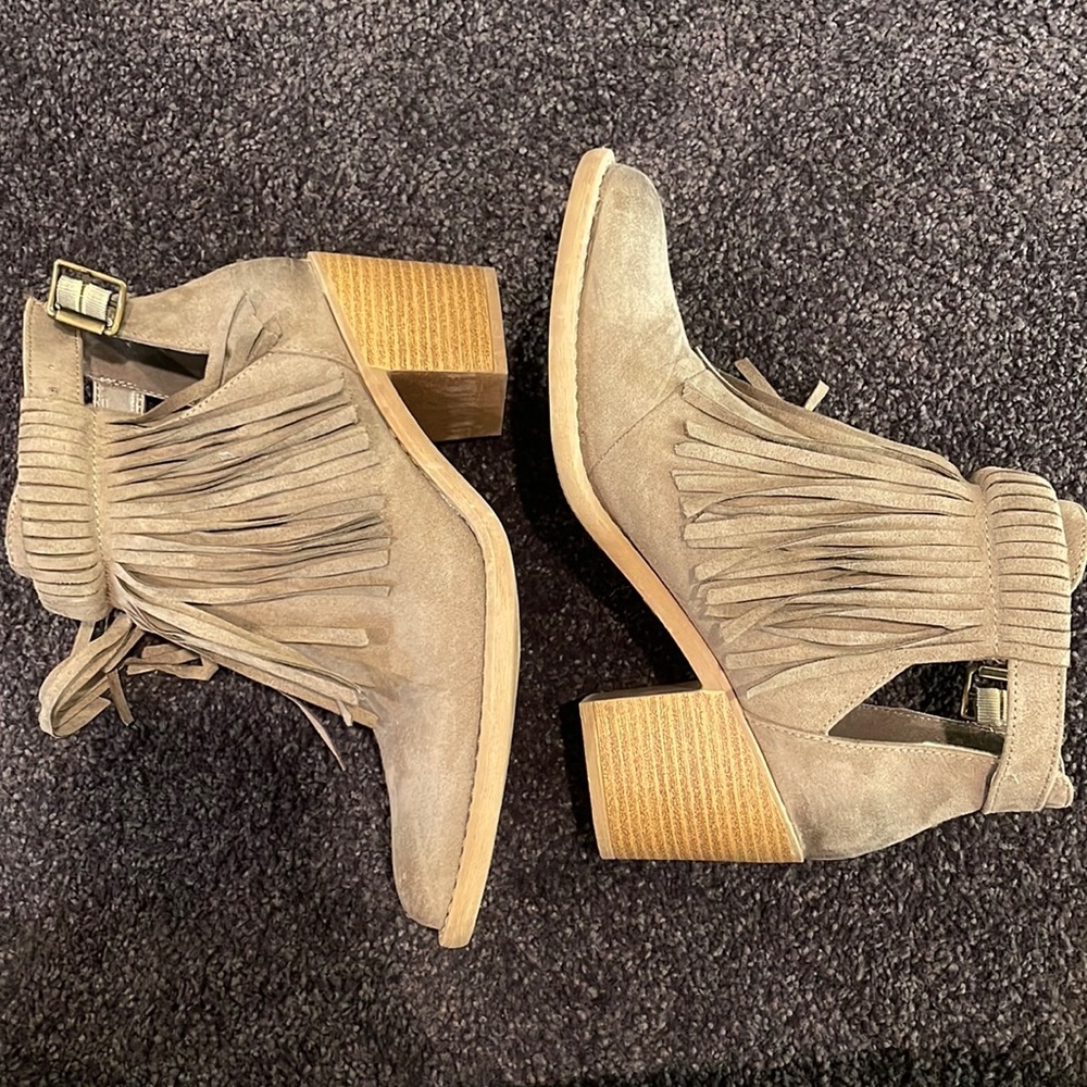 Fringe Booties size 7.5